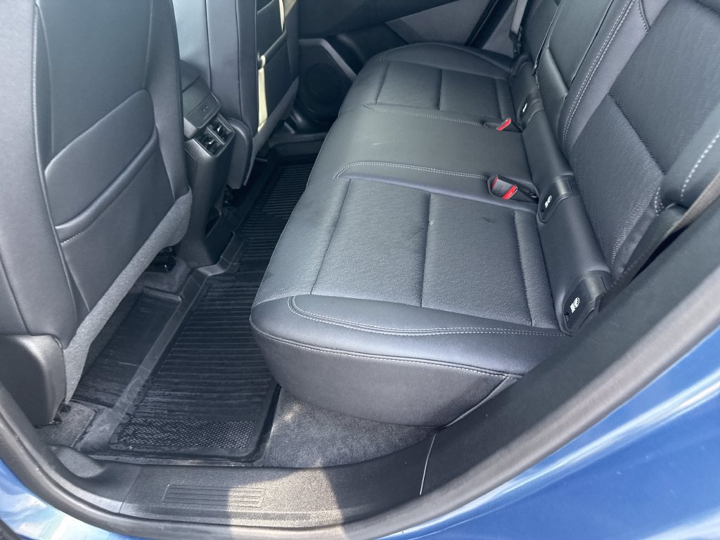 Used 2025 Chevrolet Equinox LT w/ Convenience Package II AWD/4WD image 18