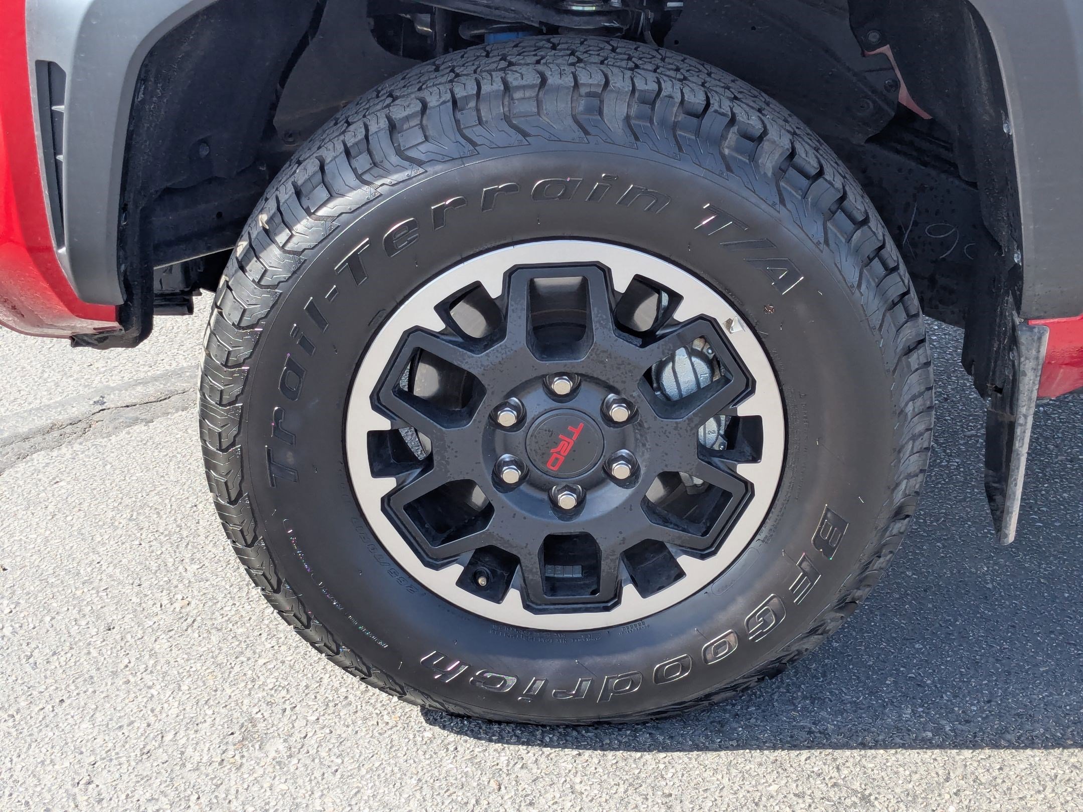 Used 2024 Toyota Tacoma TRD Off-Road w/ TRD Off Road Premium Package image 13