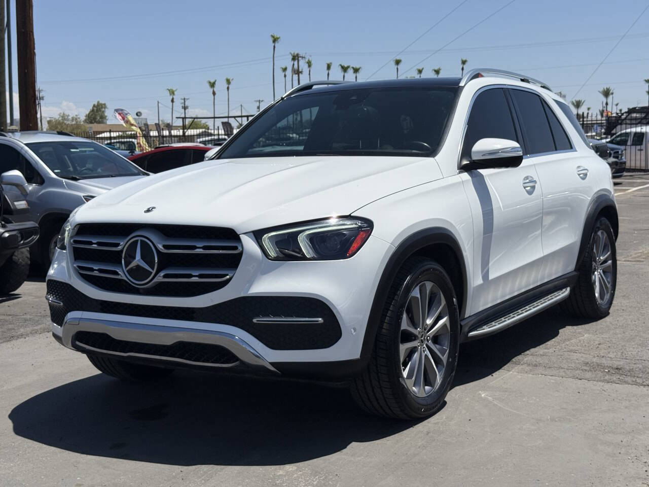 Used 2022 Mercedes-Benz GLE 350 4MATIC image 2