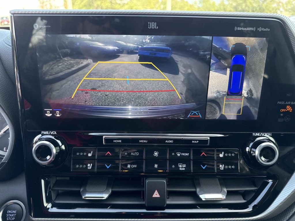 Used 2021 Toyota Highlander Platinum image 34