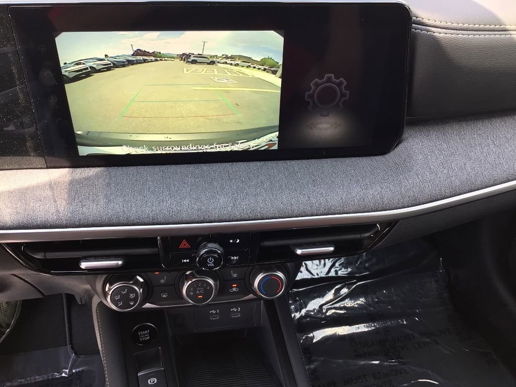 New 2025 Nissan Kicks SV w/ SV Premium Package image 14