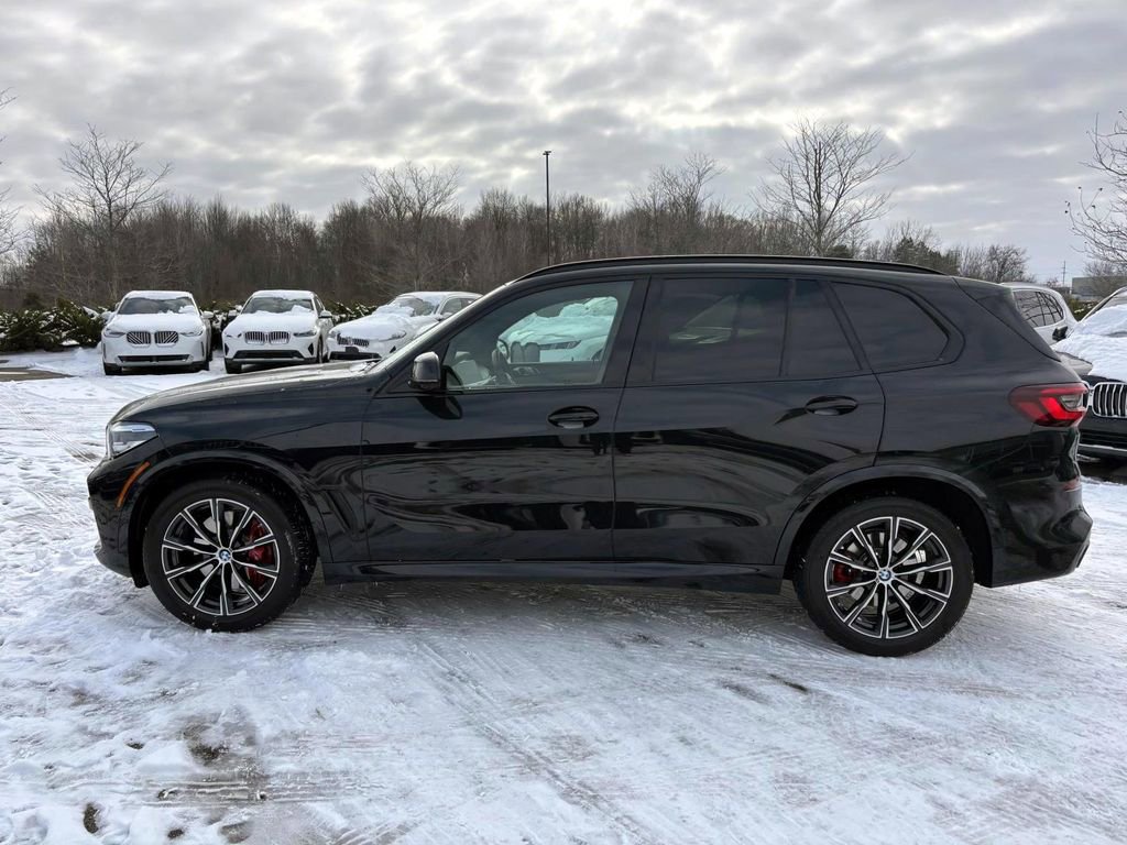 Certified 2022 BMW X5 xDrive40i w/ M Sport Package image 4