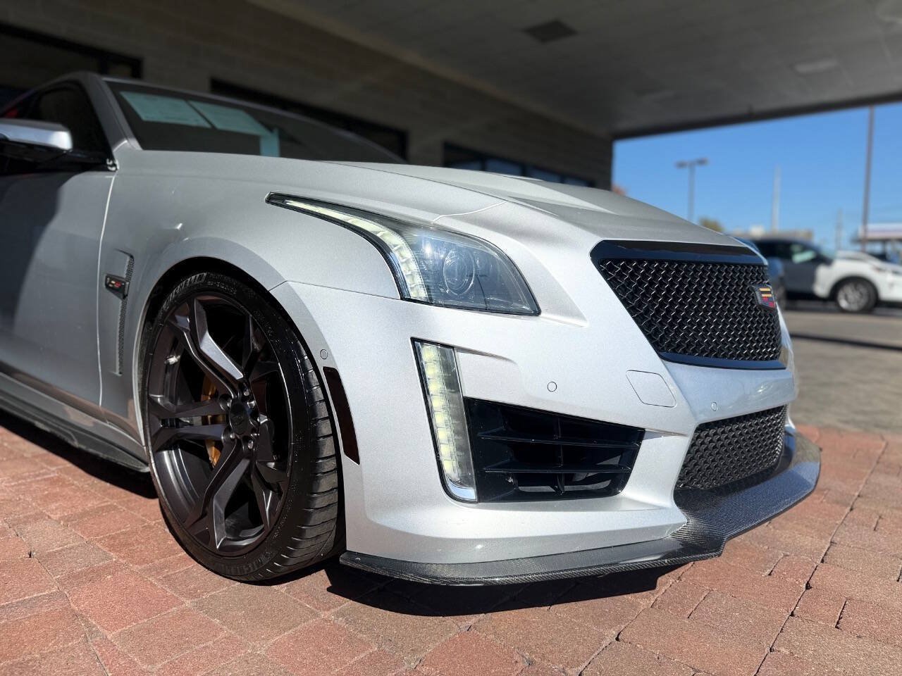 Used 2016 Cadillac CTS V w/ Luxury Package RWD image 30
