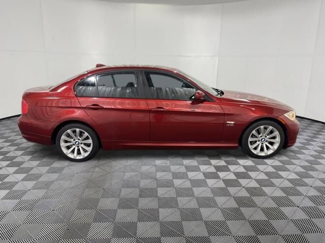 Used 2011 BMW 328i xDrive Sedan image 2