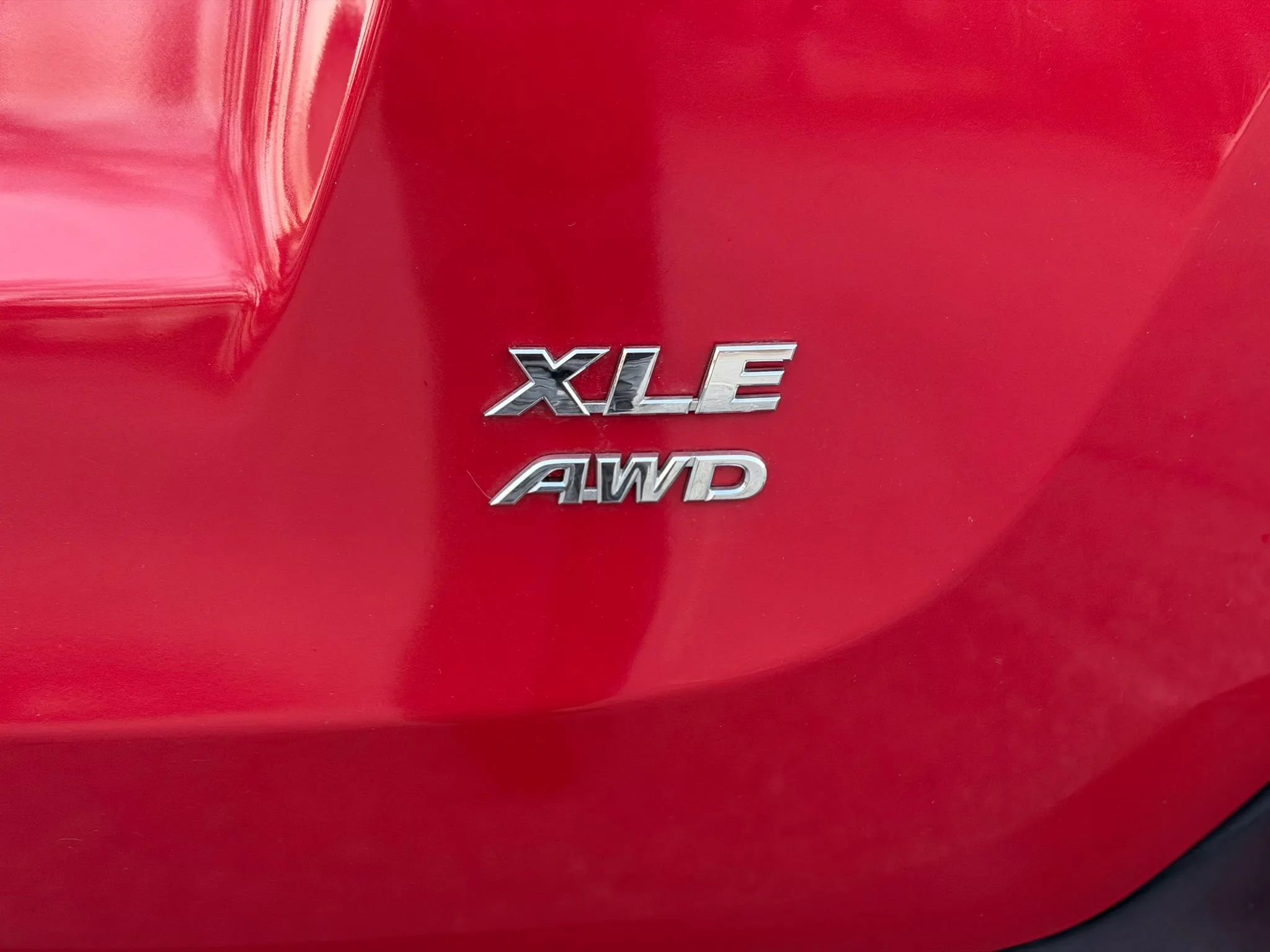 Used 2015 Toyota RAV4 XLE image 12