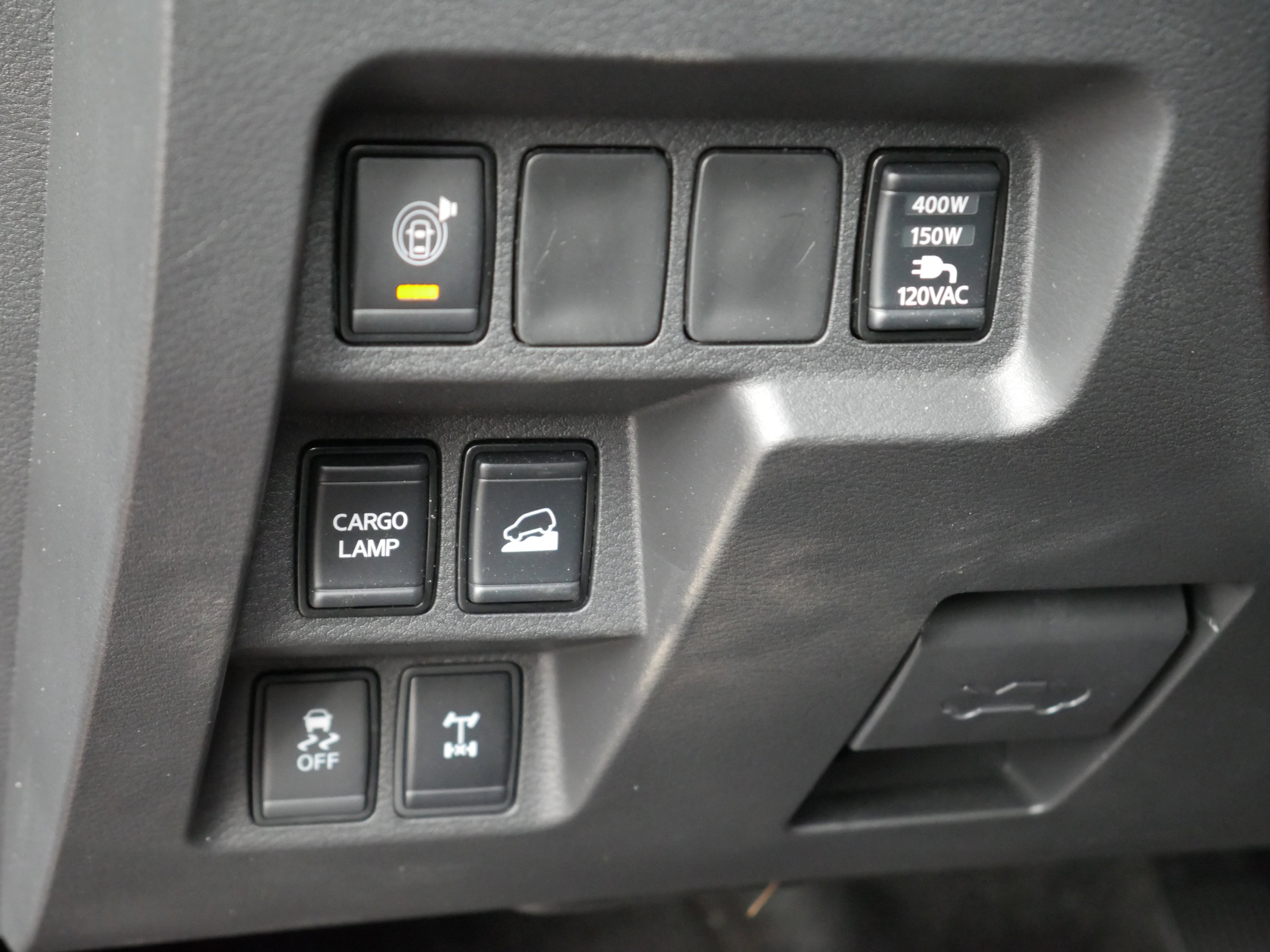 Certified 2024 Nissan Frontier PRO-4X w/ Pro Convenience Package image 5