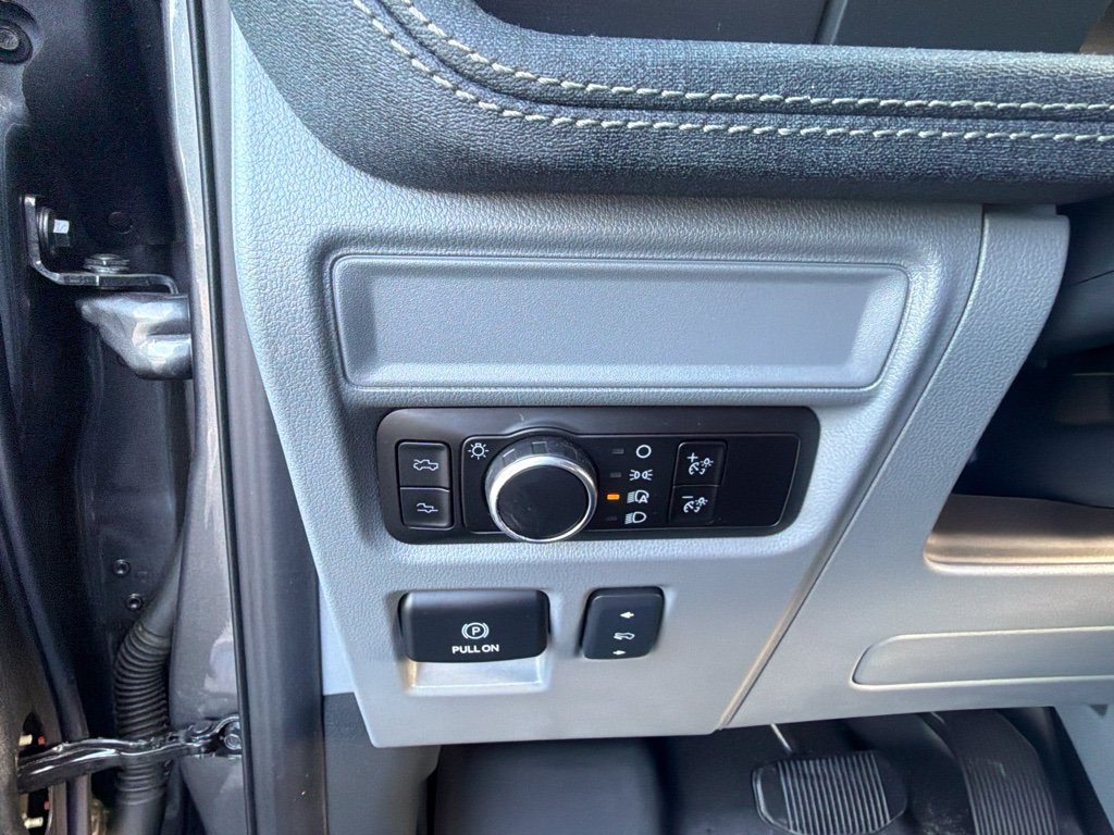 Used 2025 Ford F150 Lightning Flash AWD/4WD image 15