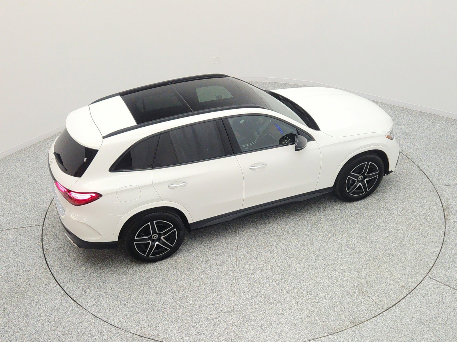 Certified 2023 Mercedes-Benz GLC 300 image 27