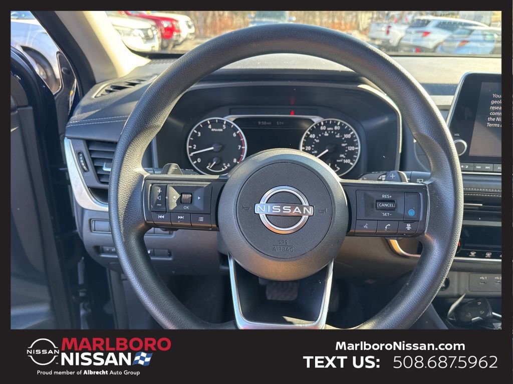 Used 2024 Nissan Rogue SV image 22