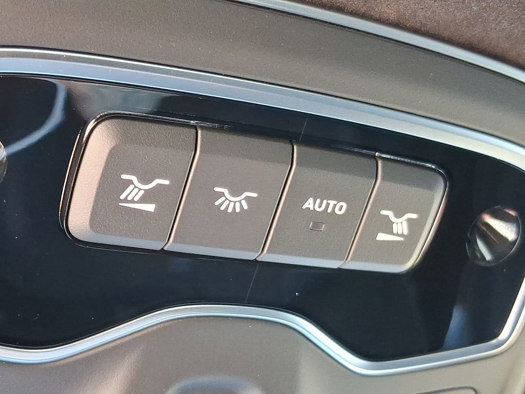 Used 2024 Lotus Emira First Edition image 26