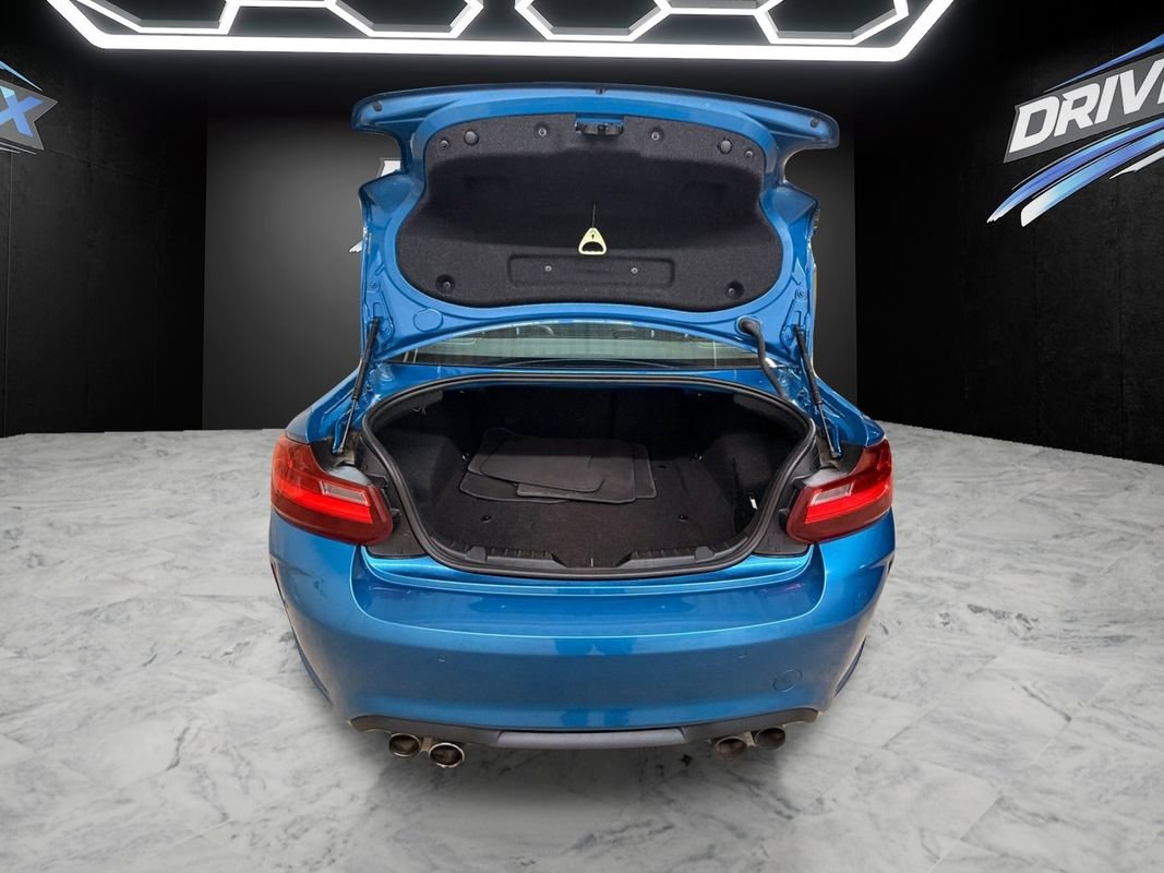 Used 2017 BMW M2 RWD image 11