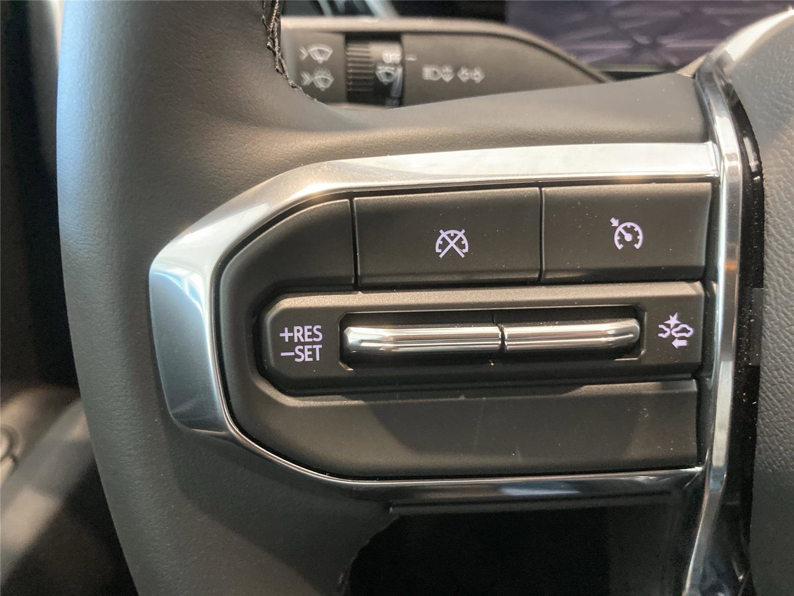 New 2026 GMC Canyon Elevation w/ Convenience Package image 21