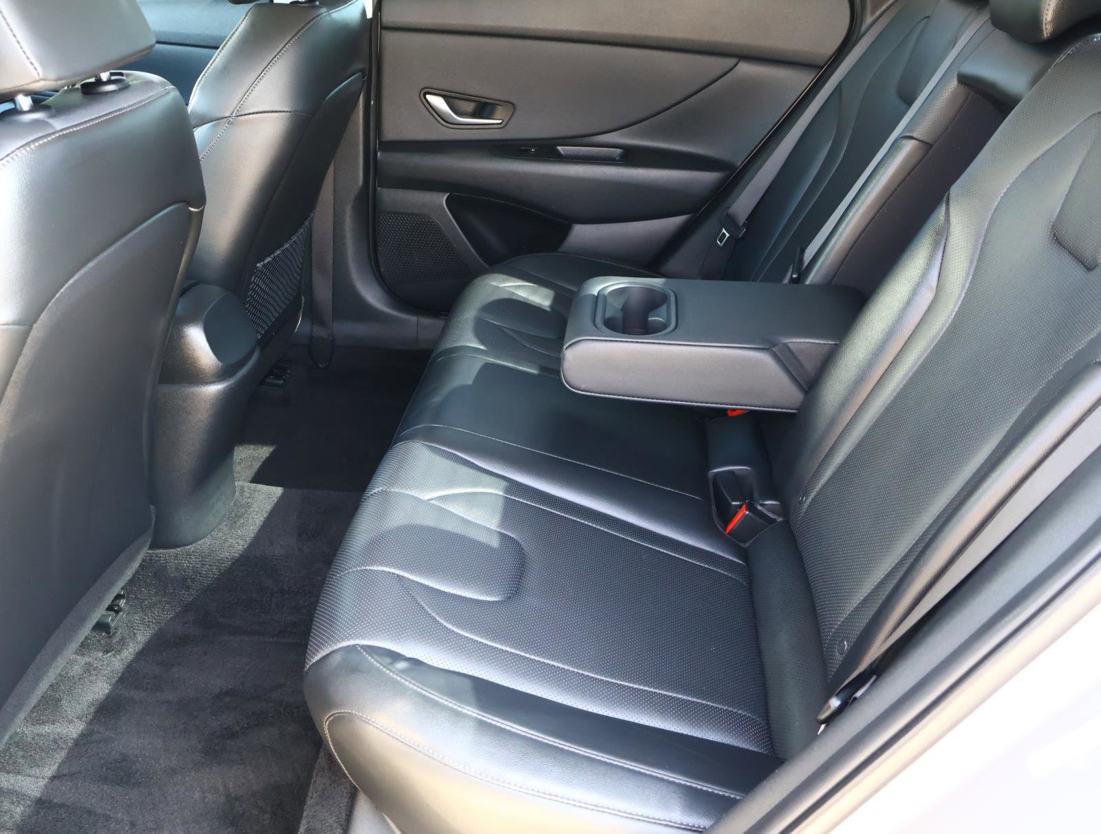 Used 2023 Hyundai Elantra Limited w/ Cargo Package FWD image 20