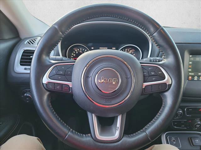 Used 2021 Jeep Compass Latitude w/ Convenience Group FWD image 16