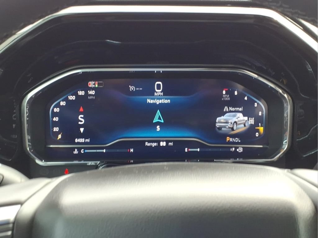 Used 2025 Chevrolet Silverado 1500 LT AWD/4WD image 19