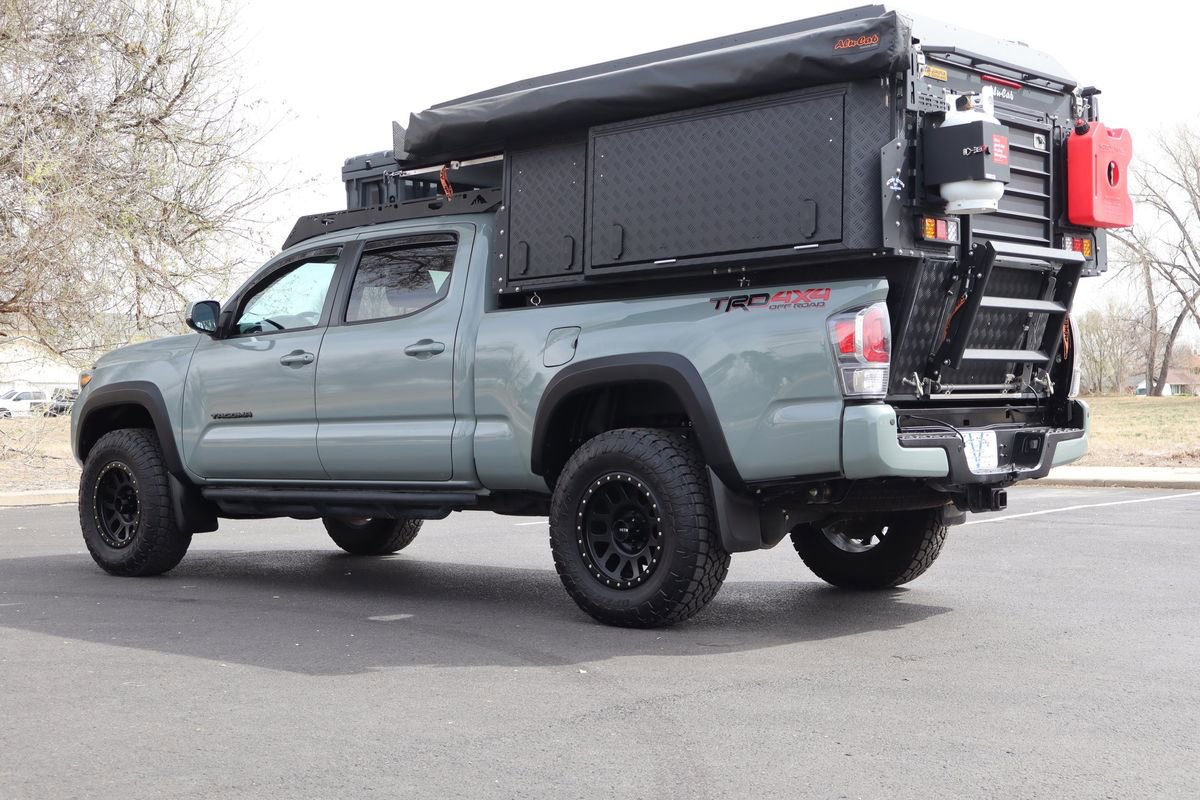 Used 2023 Toyota Tacoma TRD Off-Road w/ TRD Premium Off Road Package AWD/4WD image 7