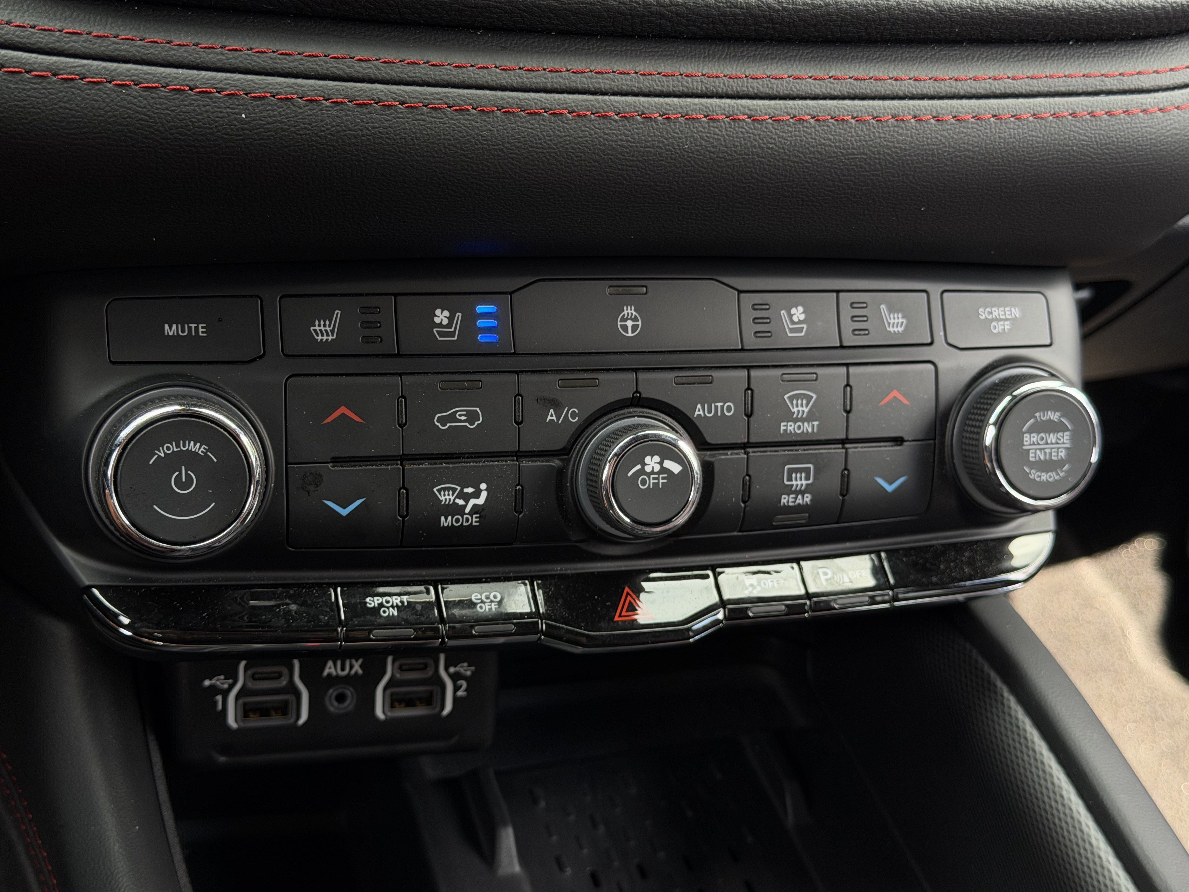 Used 2025 Dodge Durango R/T AWD/4WD image 28