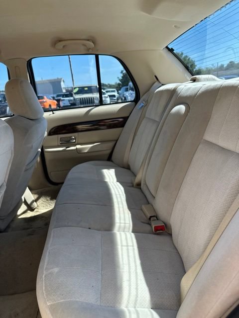 Used 2006 Mercury Grand Marquis GS RWD image 24