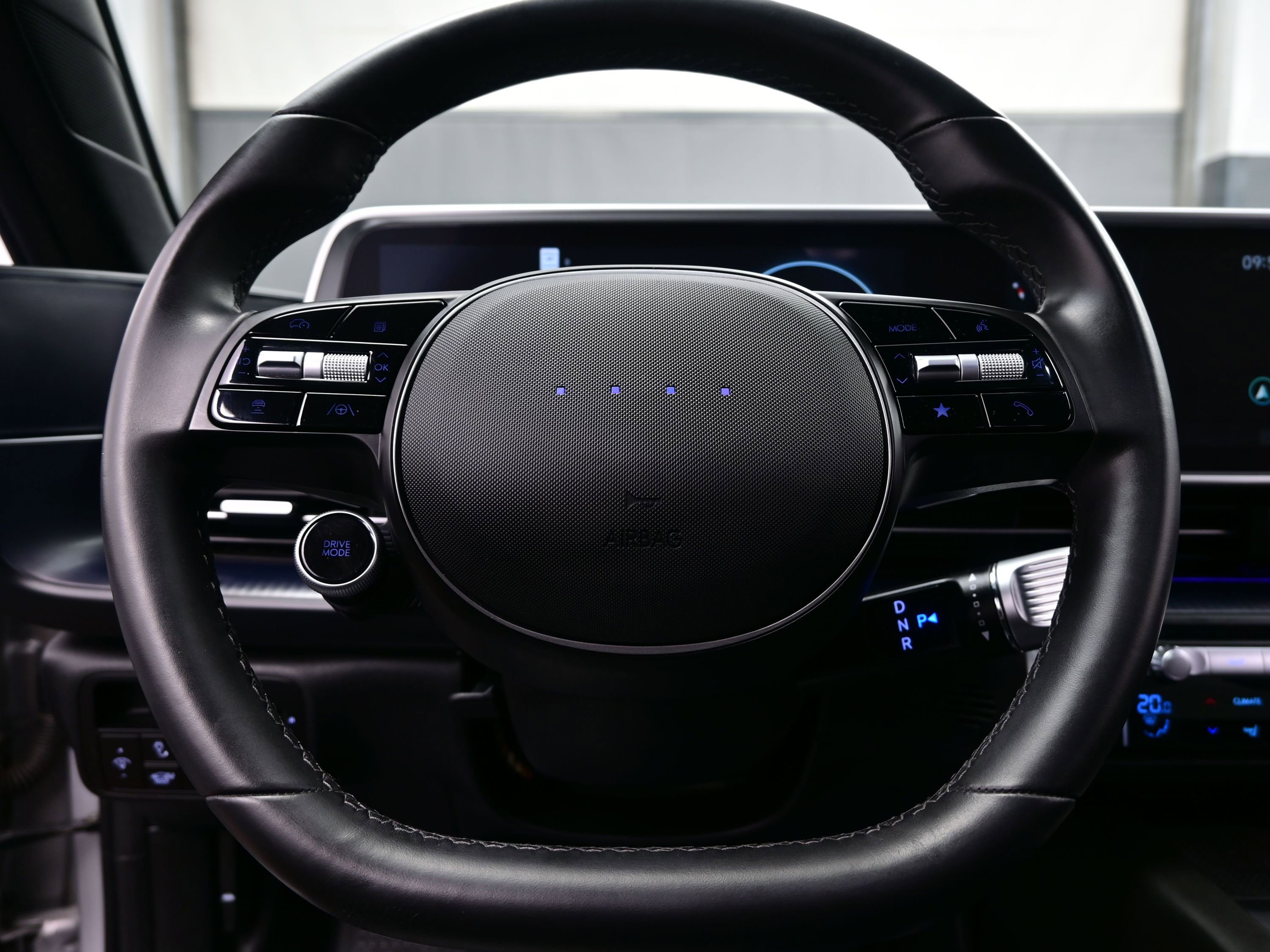 Used 2024 Hyundai Ioniq 6 SEL AWD/4WD image 22