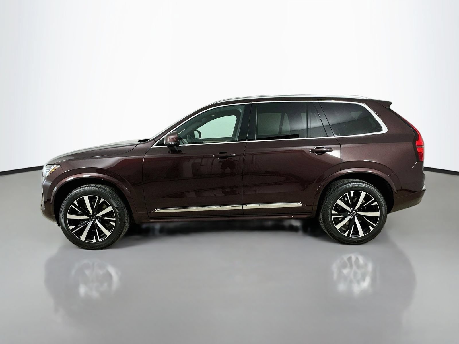 New 2026 Volvo XC90 B5 Core w/ Protection Package AWD/4WD image 8