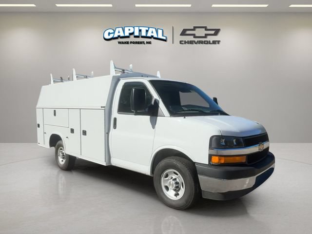New 2025 Chevrolet Express 3500 w/ Power Convenience Package RWD image 7