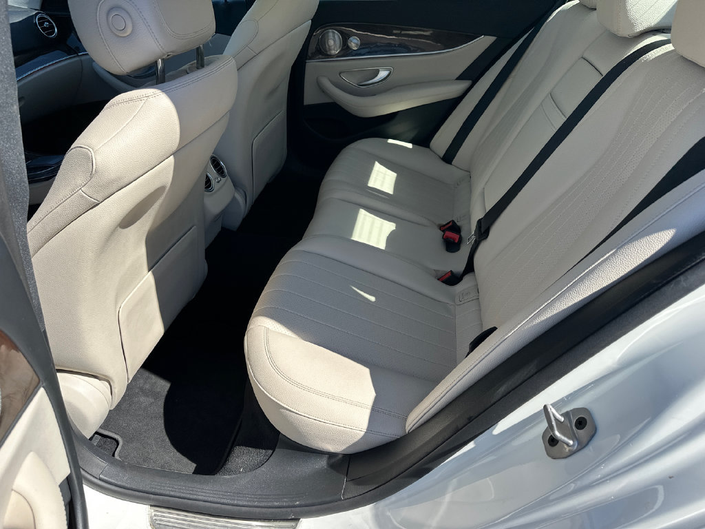Used 2022 Mercedes-Benz E 350 Sedan image 21