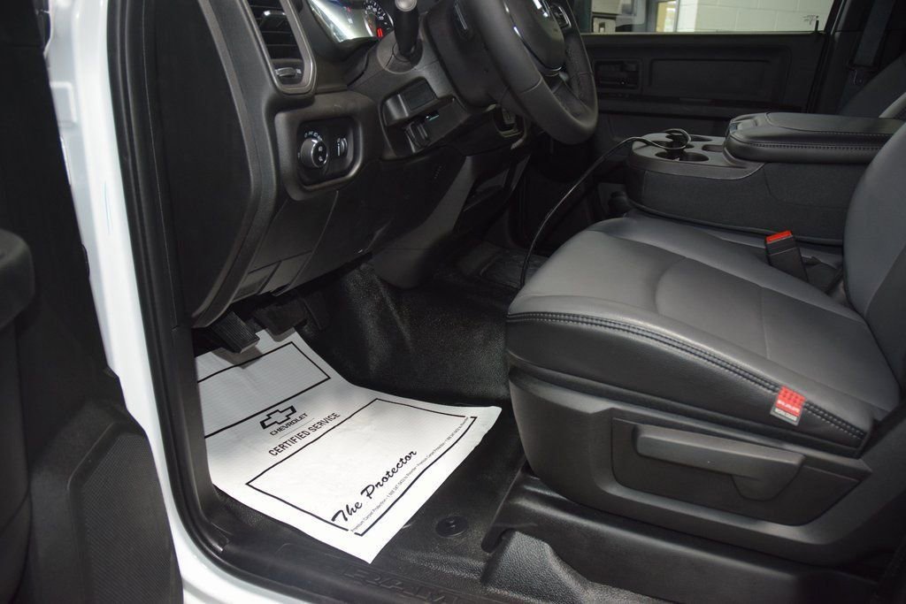 Used 2025 RAM 5500 Tradesman w/ Safety Group image 30