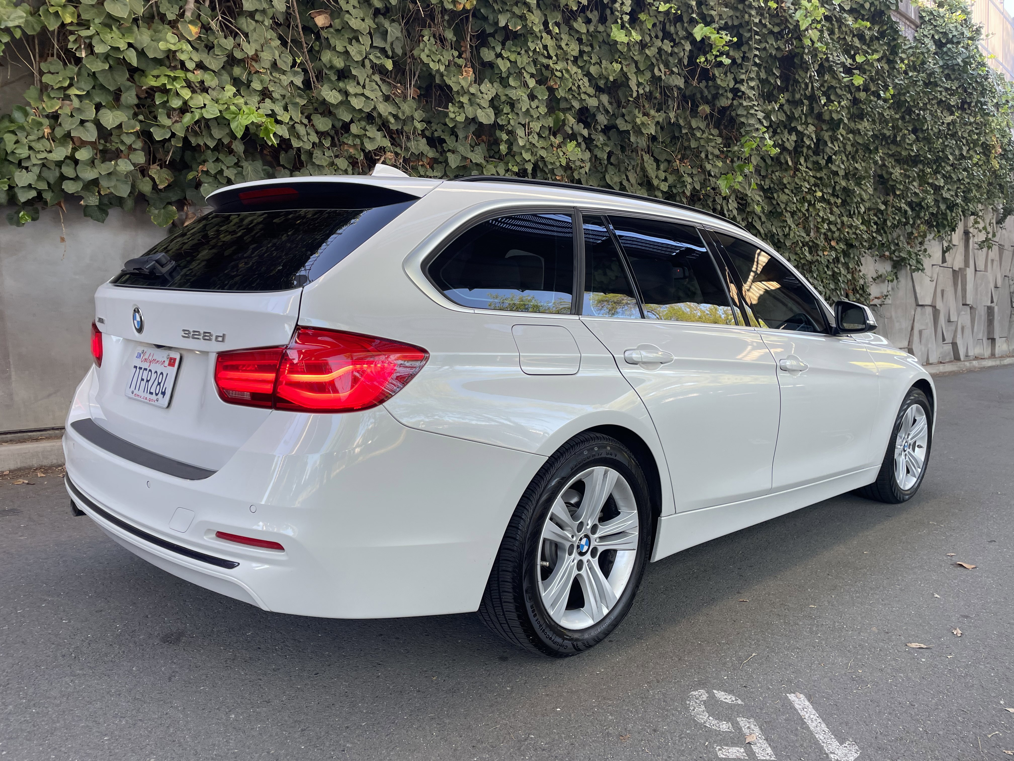 Used 2016 BMW 328d xDrive Wagon image 17
