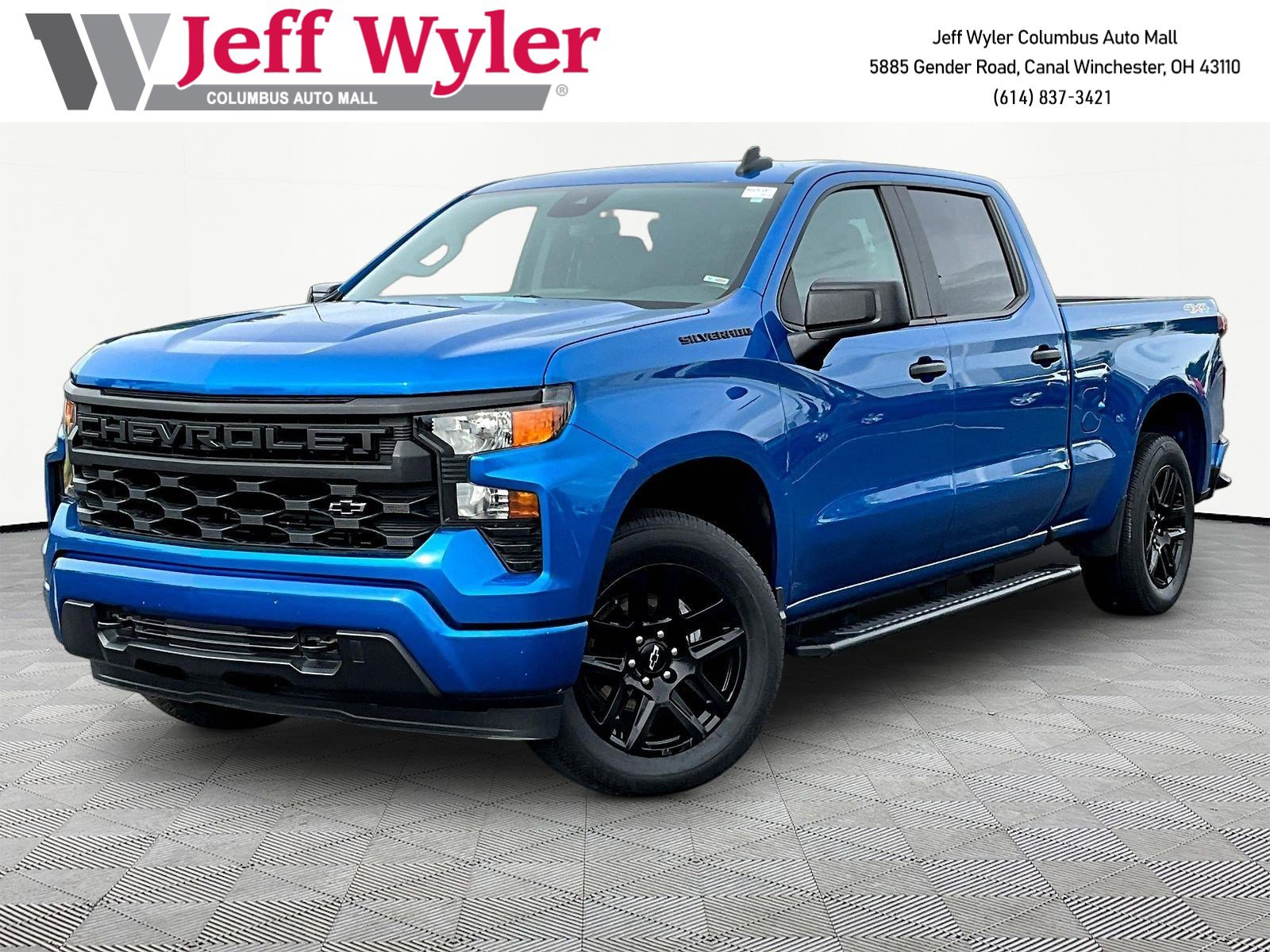 Used 2024 Chevrolet Silverado 1500 Custom w/ LPO, Dark Essentials Package AWD/4WD image 1