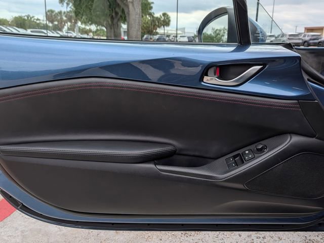 Used 2019 MAZDA MX-5 Miata Grand Touring RWD image 10