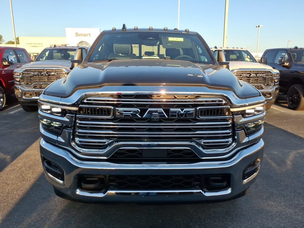 New 2026 RAM 2500 Laramie AWD/4WD image 2