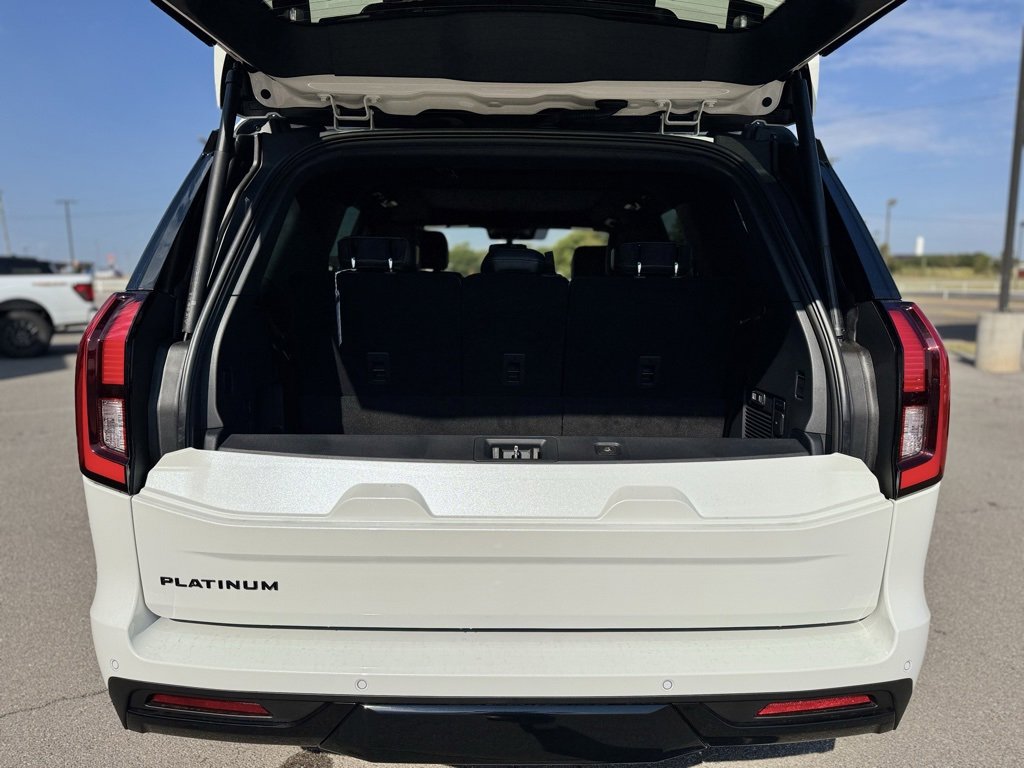 New 2025 Ford Expedition Platinum image 8