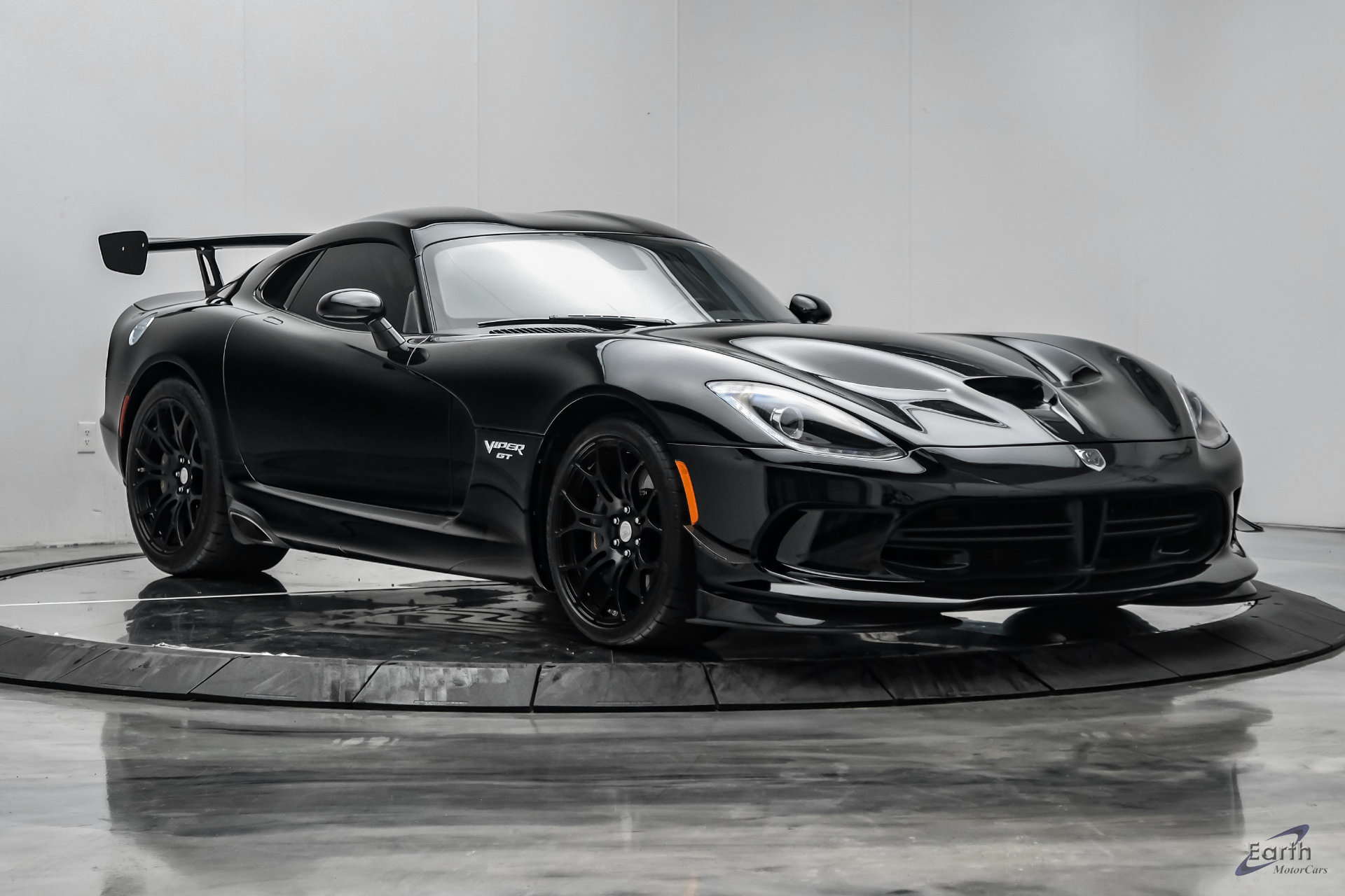Used 2017 Dodge Viper GTC w/ Time Attack Group 2.0 RWD image 28