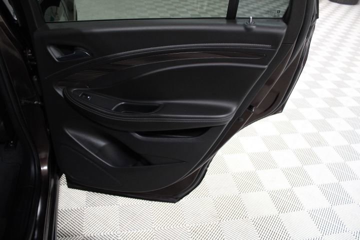 Used 2020 Buick Envision Essence image 31