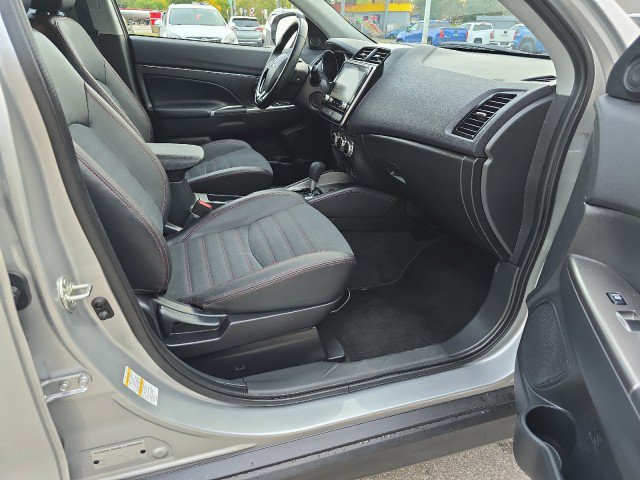 Used 2024 Mitsubishi Outlander Sport SE image 44