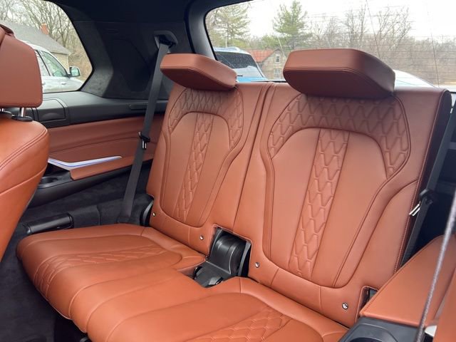 Used 2025 BMW X7 M60i image 24
