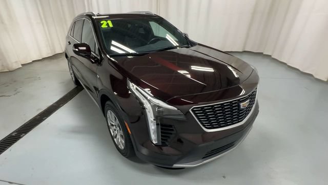 Used 2021 Cadillac XT4 Premium Luxury w/ Cold Weather Package AWD/4WD image 2