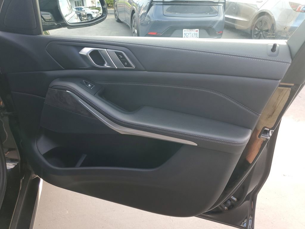 Used 2019 BMW X5 xDrive40i w/ Premium Package 2 image 31