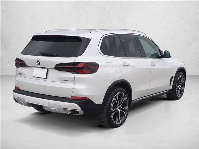 Used 2024 BMW X5 xDrive40i w/ Premium Package image 5