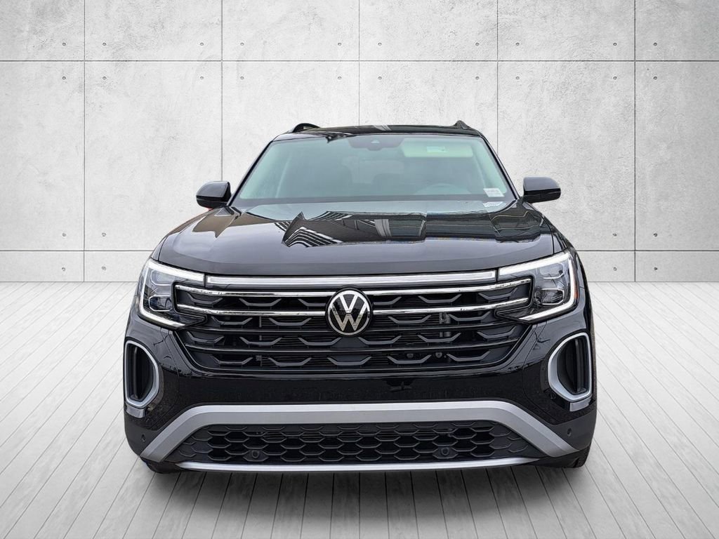 New 2026 Volkswagen Atlas Peak Edition AWD/4WD image 2