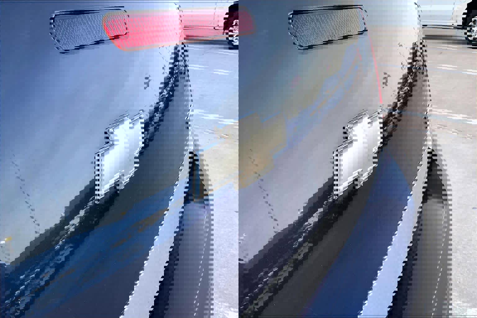 Used 2010 Chevrolet Impala LS FWD image 28