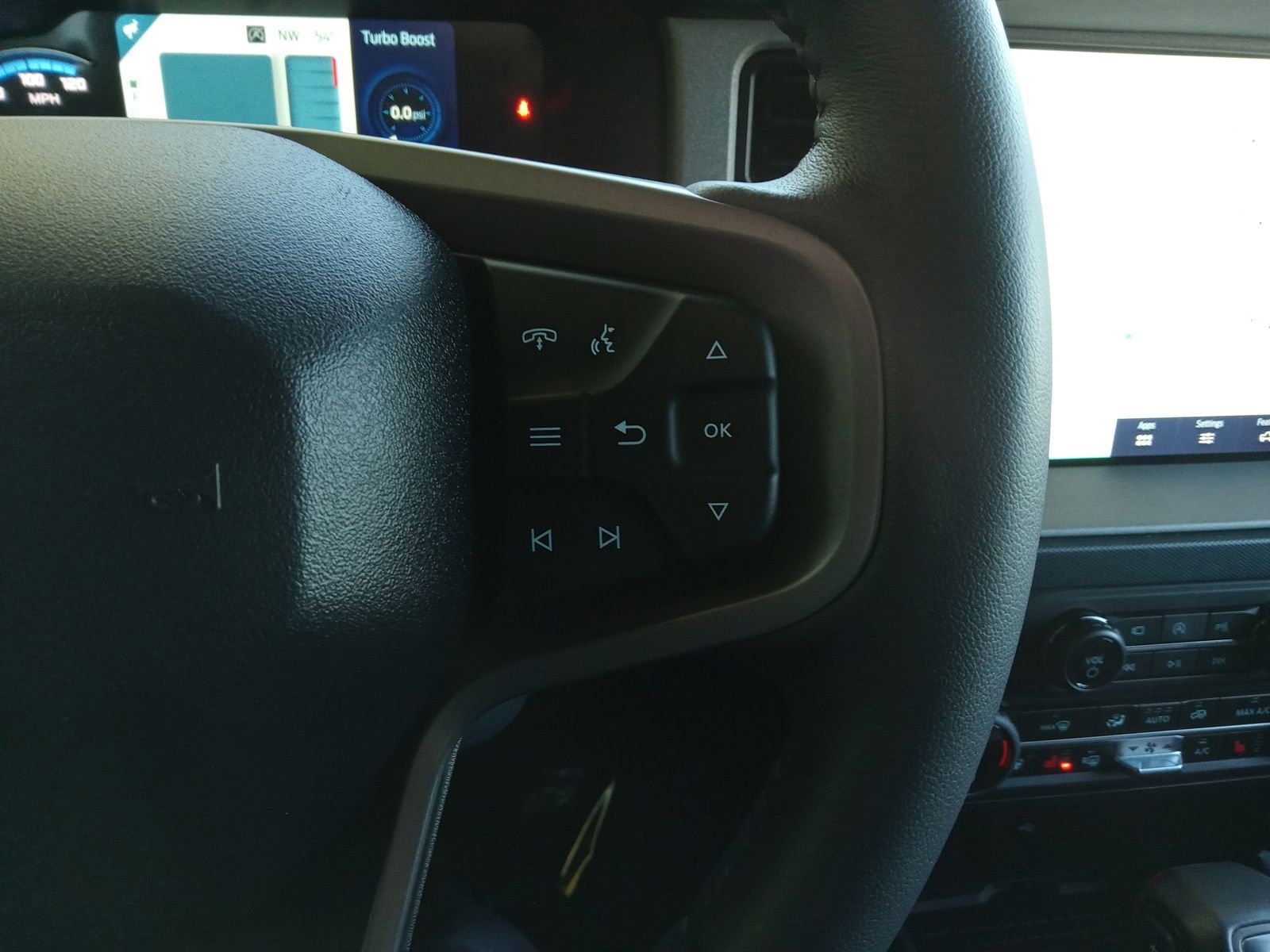 Used 2024 Ford Bronco Outer Banks image 20