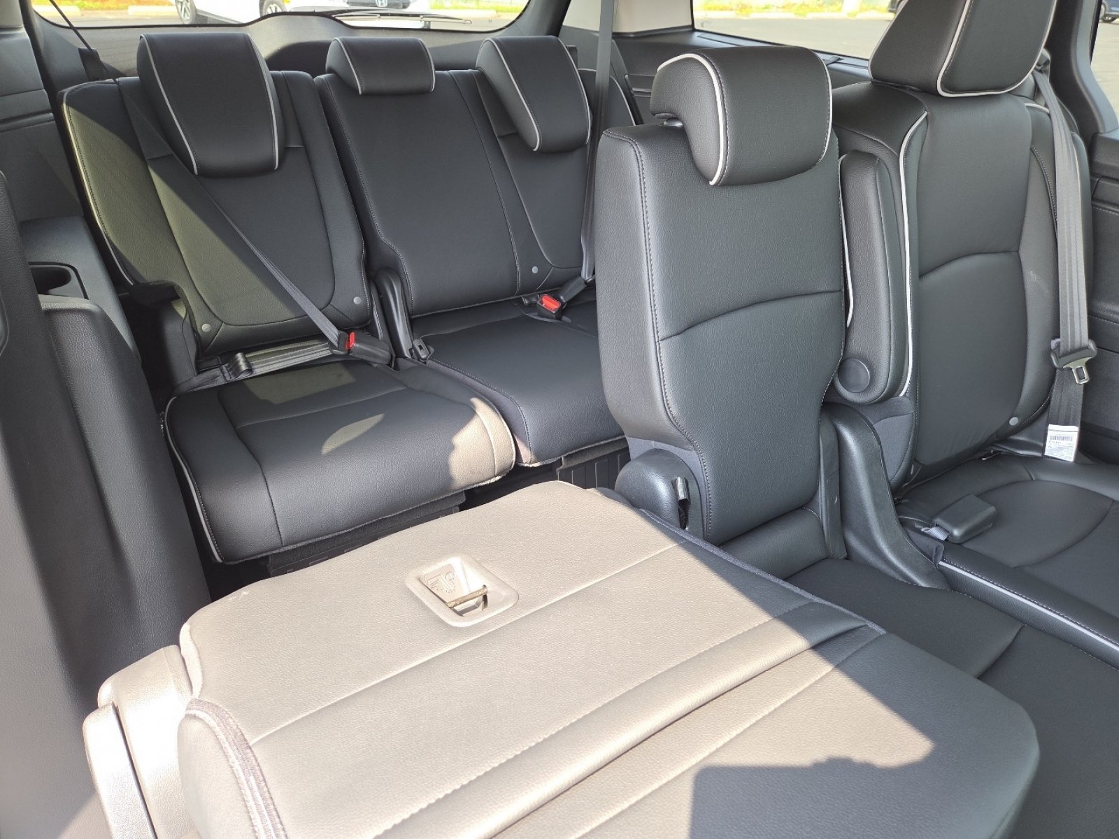 New 2026 Honda Odyssey Touring image 24