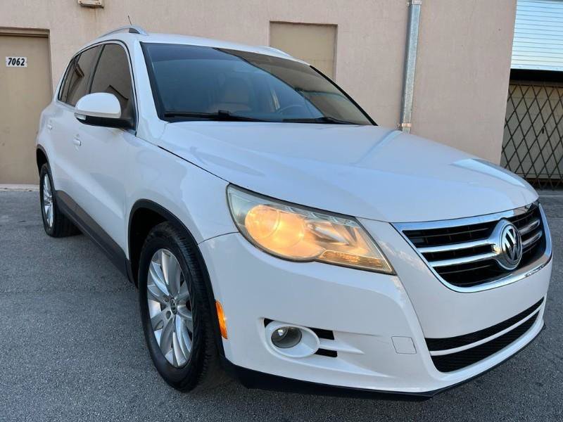 Used 2009 Volkswagen Tiguan SEL FWD image 15