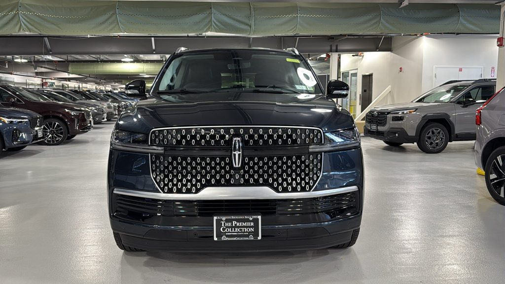 Used 2026 Lincoln Navigator L Reserve AWD/4WD image 6