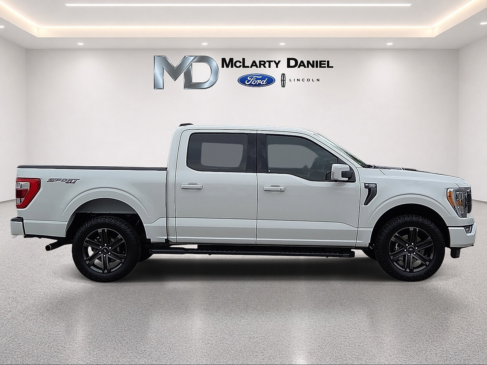 Certified 2022 Ford F150 Lariat AWD/4WD image 6