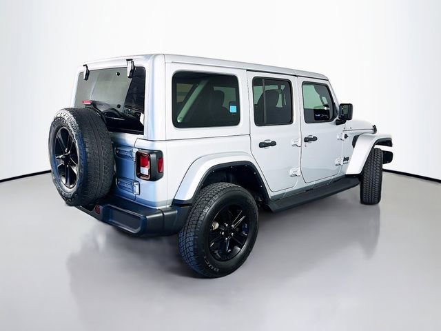 Used 2022 Jeep Wrangler Unlimited Sahara AWD/4WD image 8