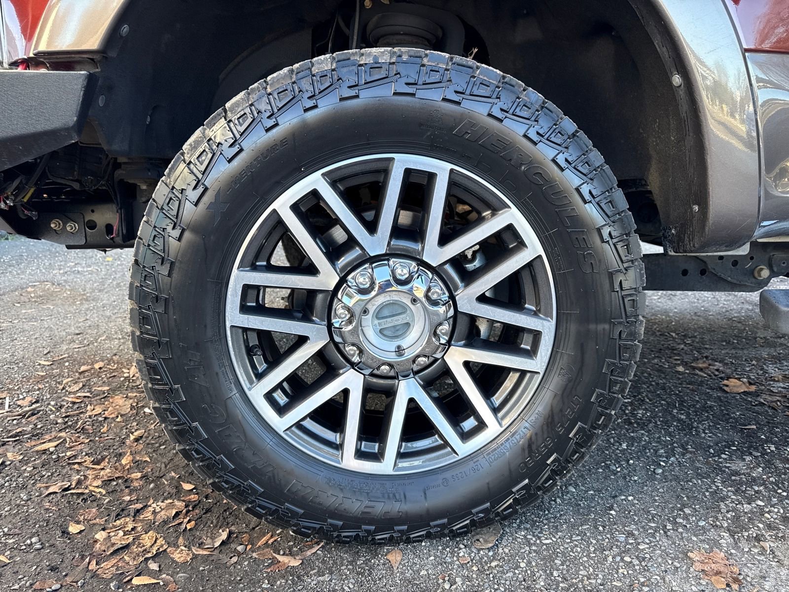 Used 2017 Ford F350 Lariat w/ Lariat Value Package image 27