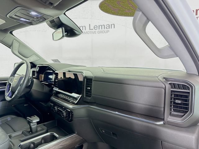 Used 2024 Chevrolet Silverado 1500 LTZ image 31