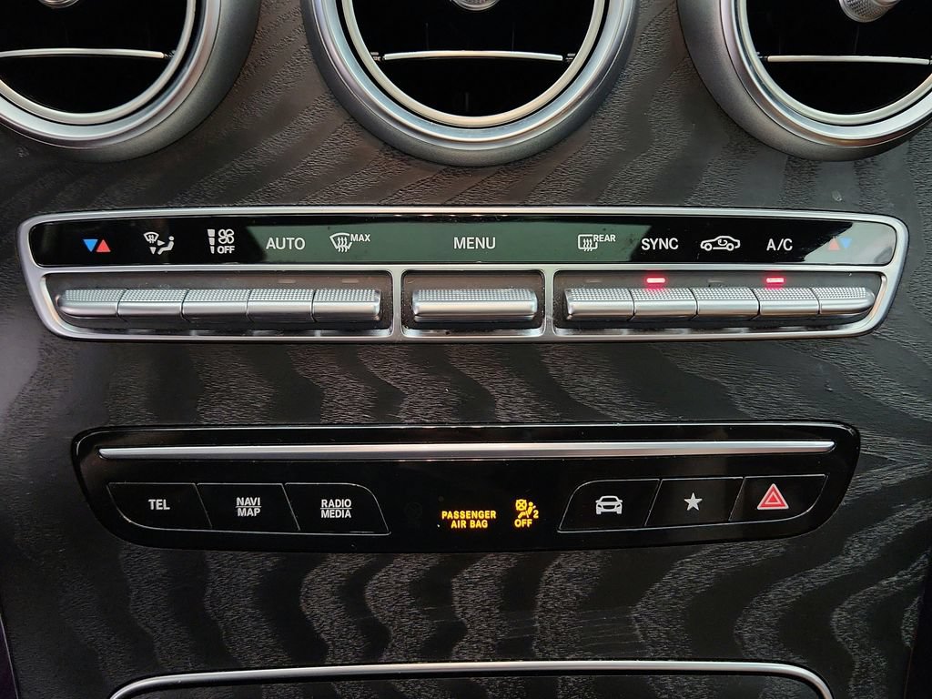 Used 2021 Mercedes-Benz GLC 300 4MATIC Coupe image 16
